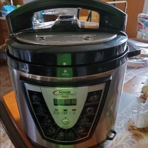 Power pressure cooker
